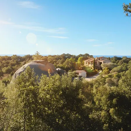 60 M2 Climatise 2 Adultes Max Et 2 Enfants Piscine Partagee Porto-Vecchio (Corsica)